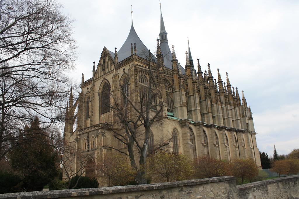 Hotel Mědínek Old Town Kutná Hora Exterior foto